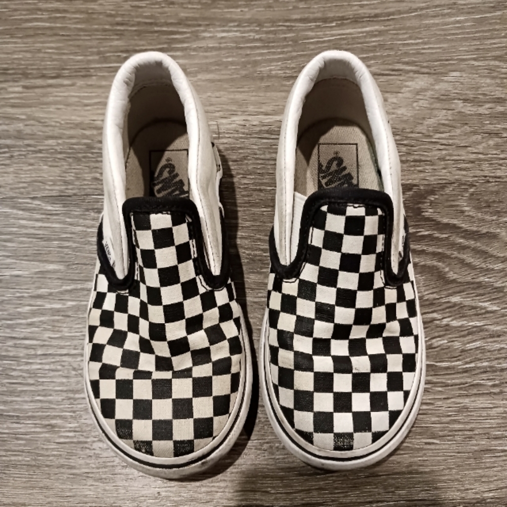 Vans kids shoes size 9 white and black